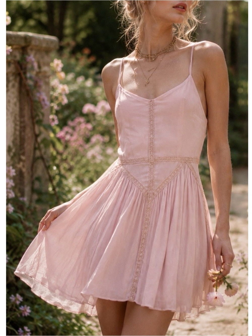 Forever 21 Women’s Sz M Light Pink Cami Dress Whimsical Chiffon Embroidered Mini